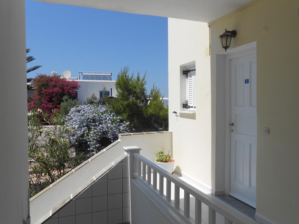 Hotel Nicolas Antiparos Town Exterior foto